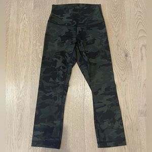 Lululemon cropped leggings
